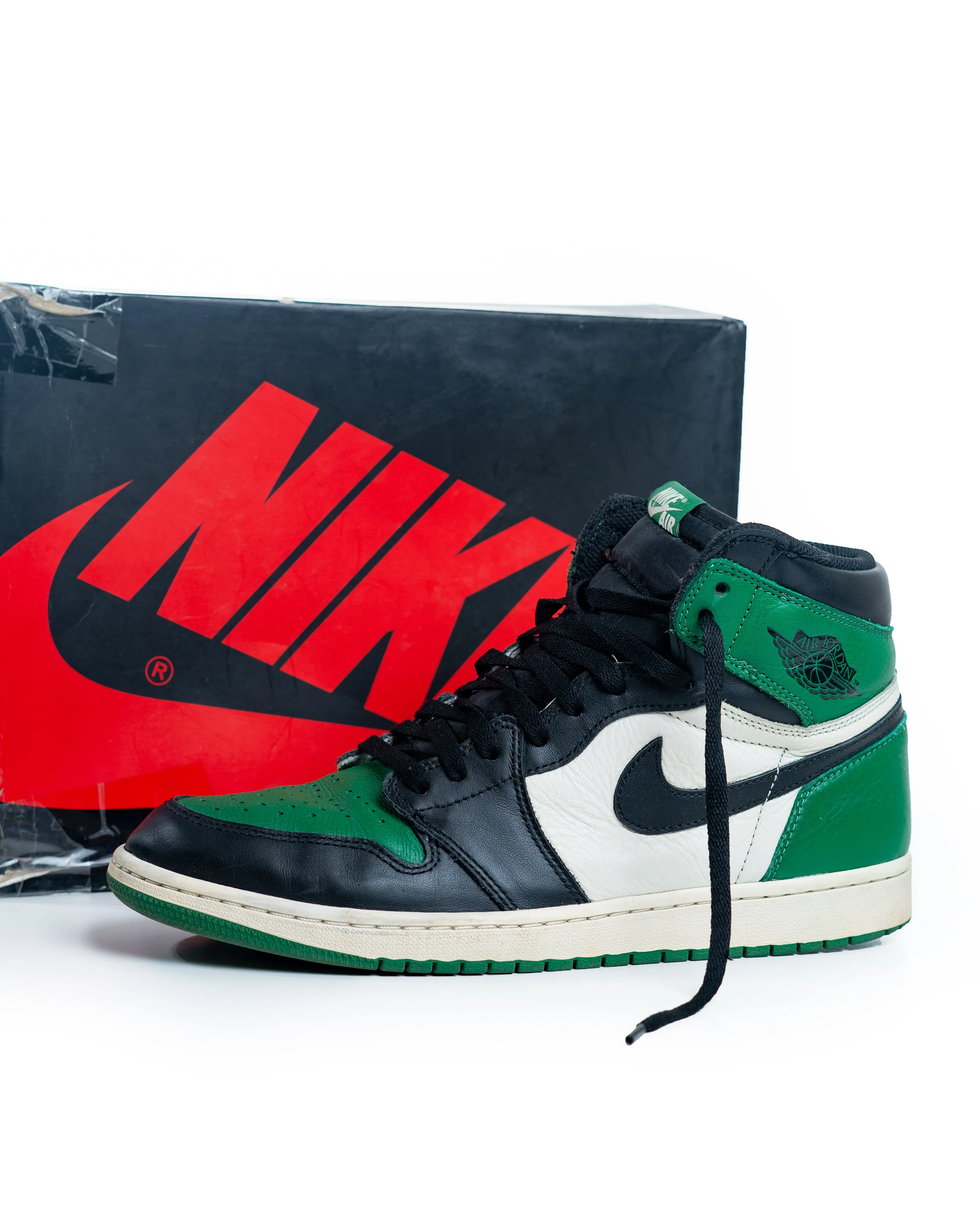 AIR JORDAN 1 RETRO PINE GREEN BLACK